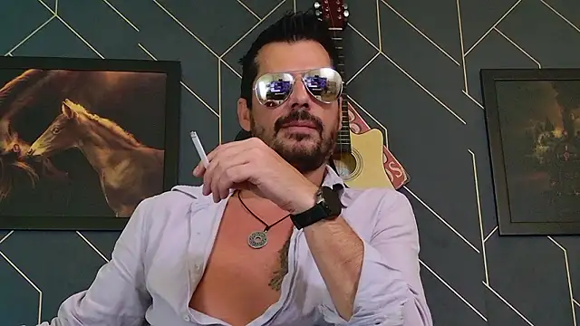 Snapshot of ChrisKox chatting on March 7, 2:47 pm ChrisKox online show from March 7, 2:47 pm