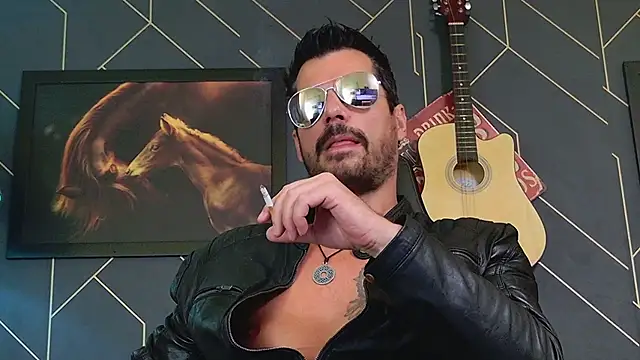 Snapshot of ChrisKox chatting on March 9, 11:25 am ChrisKox online show from March 9, 11:25 am