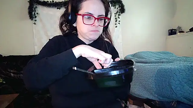 Snapshot of JessaBella chatting on November 25, 4:29 pm JessaBella online show from November 25, 4:29 pm