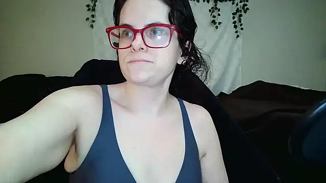 Snapshot of JessaBella chatting on January 6, 3:16 pm JessaBella online show from January 6, 3:16 pm