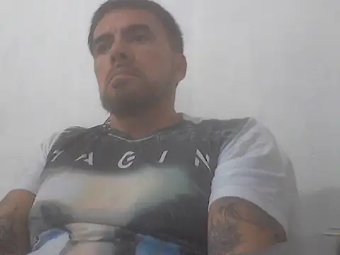 Snapshot of el_principe_hot chatting on February 16, 5:03 am el principe hot online show from February 16, 5:03 am