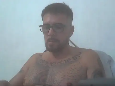 Snapshot of el_principe_hot chatting on February 24, 4:10 am el principe hot online show from February 24, 4:10 am