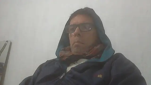 Snapshot of el_principe_hot chatting on April 6, 5:08 am el principe hot online show from April 6, 5:08 am