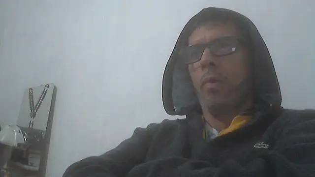 Snapshot of el_principe_hot chatting on April 8, 3:28 am el principe hot online show from April 8, 3:28 am