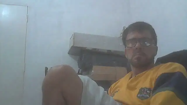 Snapshot of el_principe_hot chatting on April 19, 4:12 am el principe hot online show from April 19, 4:12 am