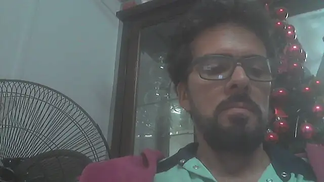 Snapshot of el_principe_hot chatting on May 27, 1:46 am el principe hot online show from May 27, 1:46 am