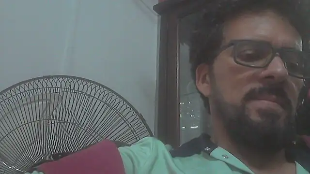 Snapshot of el_principe_hot chatting on May 27, 1:57 am el principe hot online show from May 27, 1:57 am