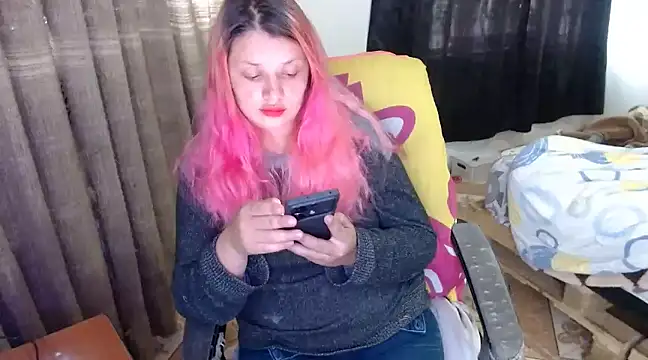 kattydirtylol online show from December 13, 9:30 pm