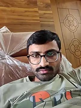 Snapshot of krishna8035 chatting on January 16, 9:37 am krishna8035 online show from January 16, 9:37 am