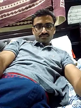 Snapshot of krishna8035 chatting on September 21, 6:42 pm krishna8035 online show from September 21, 6:42 pm