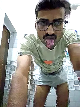 Snapshot of krishna8035 chatting on November 25, 2:28 pm krishna8035 online show from November 25, 2:28 pm