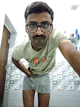 Snapshot of krishna8035 chatting on November 26, 11:44 am krishna8035 online show from November 26, 11:44 am