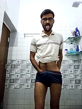 Snapshot of krishna8035 chatting on December 5, 1:52 pm krishna8035 online show from December 5, 1:52 pm