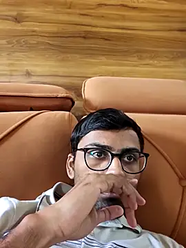 Snapshot of krishna8035 chatting on December 14, 7:36 am krishna8035 online show from December 14, 7:36 am