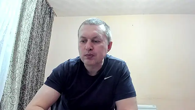 Snapshot of SanFrantsisko chatting on December 16, 2:22 pm SanFrantsisko online show from December 16, 2:22 pm