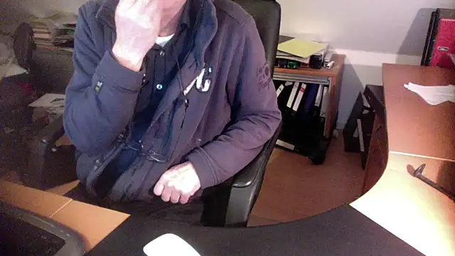 outlaw200 online show from December 3, 6:28 pm