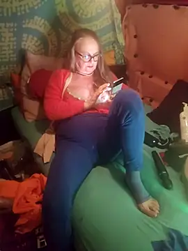 MucMilf59 online show from November 17, 8:25 pm