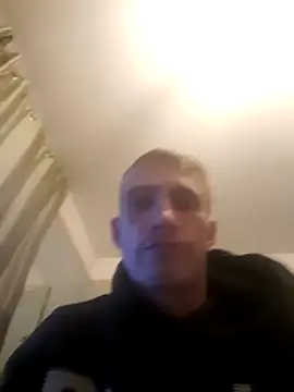 Snapshot of SexyMan2020ka chatting on October 25, 11:21 pm SexyMan2020ka online show from October 25, 11:21 pm