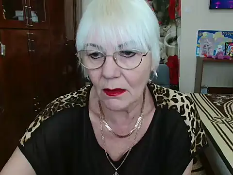 JenaCheim online show from December 14, 6:24 am