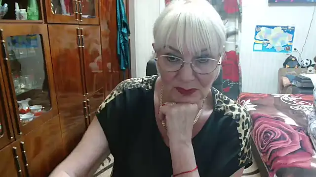 Snapshot of JenaCheim chatting on June 22, 7:55 pm JenaCheim online show from June 22, 7:55 pm