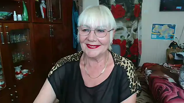 Snapshot of JenaCheim chatting on June 30, 5:30 am JenaCheim online show from June 30, 5:30 am