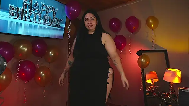 Snapshot of coraline_latin chatting on November 10, 1:32 pm coraline latin online show from November 10, 1:32 pm