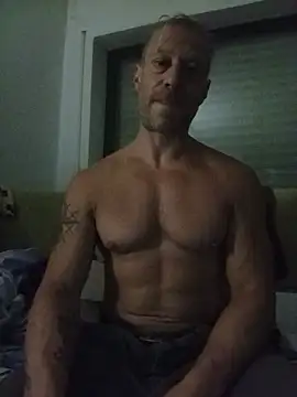 Snapshot of AthleticWomenizer2 chatting on June 4, 12:16 am AthleticWomenizer2 online show from June 4, 12:16 am