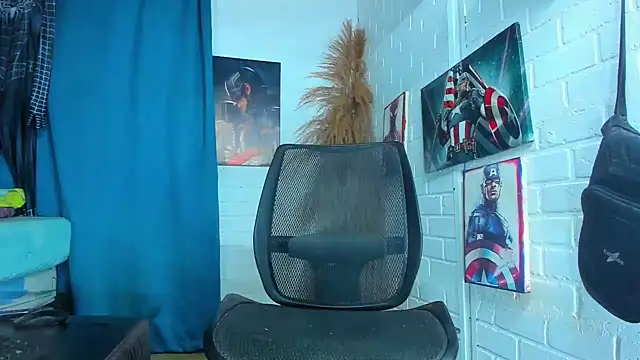 Zack Grey online show from February 4, 3:47 pm