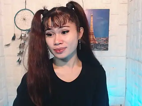 Snapshot of urasian_shirley21 chatting on July 14, 3:29 pm urasian shirley21 online show from July 14, 3:29 pm