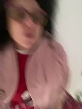 crudeliafrancy online show from March 17, 8:28 am