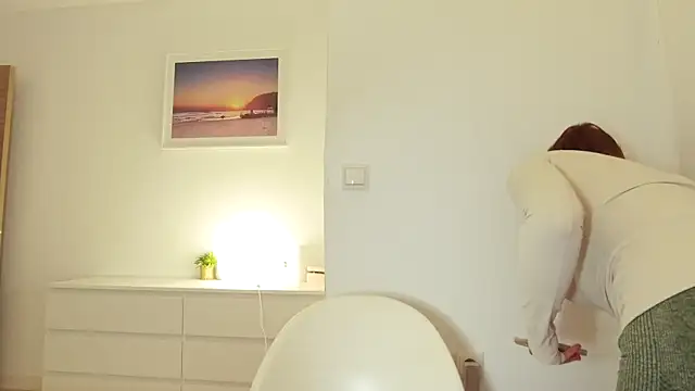 Snapshot of StracciaStella- chatting on December 22, 4:37 pm StracciaStella- online show from December 22, 4:37 pm