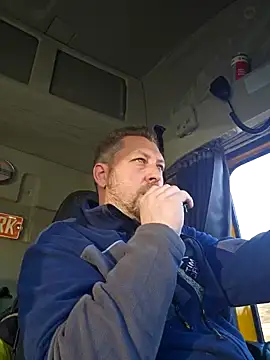 ktmtom247 online show from February 19, 7:39 am