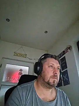 ktmtom247 online show from February 7, 7:34 am