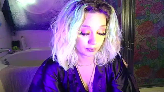 Snapshot of TEXASMARYYYJANE chatting on May 26, 1:40 pm TEXASMARYYYJANE online show from May 26, 1:40 pm