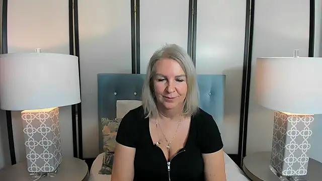 EricaTop online show from February 5, 5:42 pm