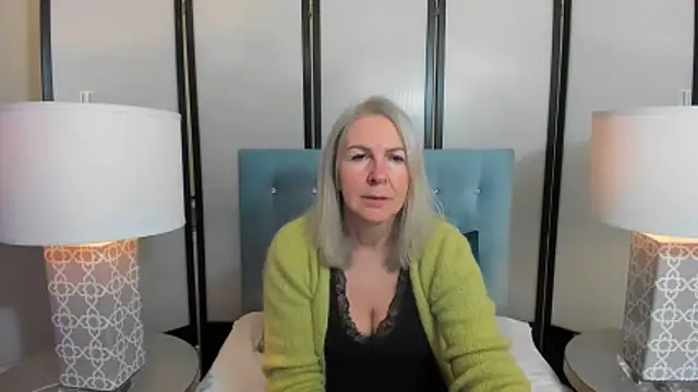 EricaTop online show from February 2, 6:28 pm