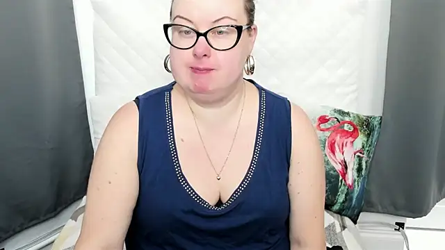 dirtyBonnie online show from November 13, 10:25 am