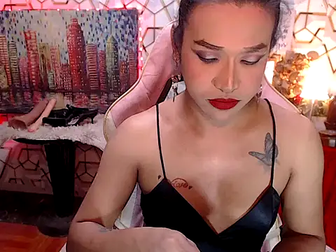 AsianMariaTs online show from May 9, 2:00 pm