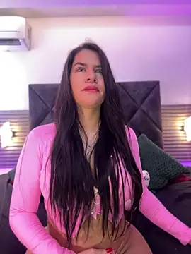 Zafira Alabi online show from May 31, 5:09 pm