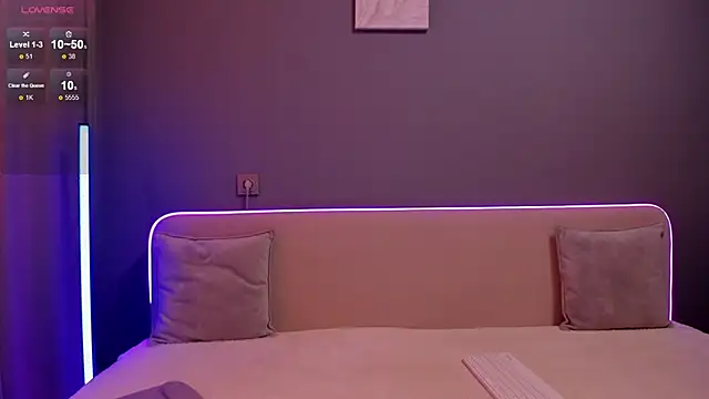 Snapshot of Malika_Lisan chatting on October 22, 2:45 am Malika Lisan online show from October 22, 2:45 am