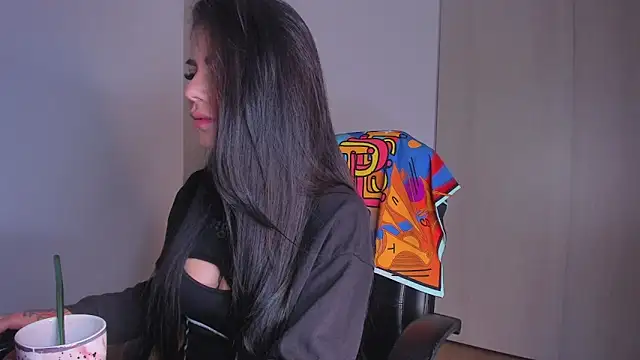 Lisegg  online show from November 7, 10:59 am