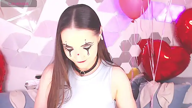 LexiKiss online show from February 13, 9:30 am