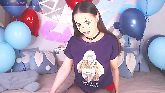 LexiKiss online show from March 21, 12:50 pm