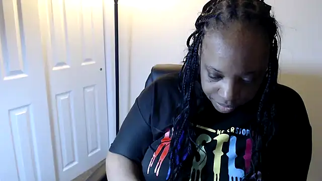 Sexymona1218 online show from January 9, 11:46 am