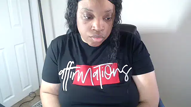 Snapshot of Sexymona1218 chatting on June 3, 2:33 pm Sexymona1218 online show from June 3, 2:33 pm