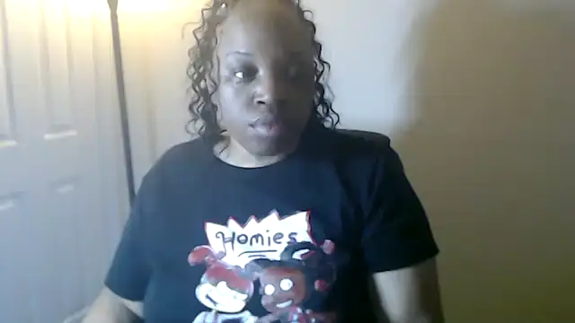 Snapshot of Sexymona1218 chatting on June 12, 5:50 am Sexymona1218 online show from June 12, 5:50 am
