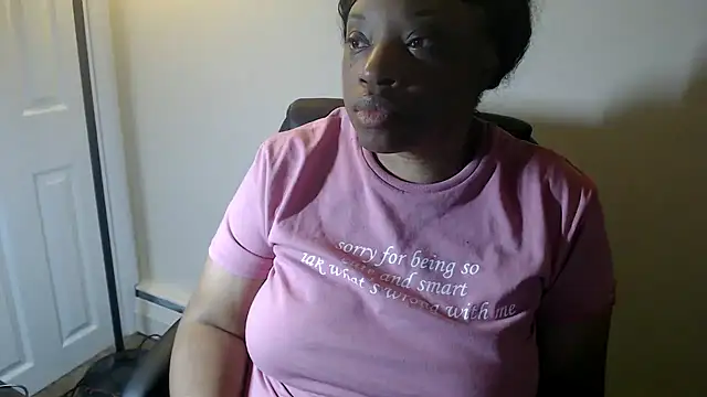 Snapshot of Sexymona1218 chatting on July 17, 5:36 am Sexymona1218 online show from July 17, 5:36 am