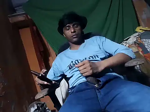 desiboy1101 online show from May 28, 1:52 pm
