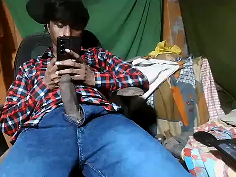 desiboy1101 online show from June 3, 2:19 pm