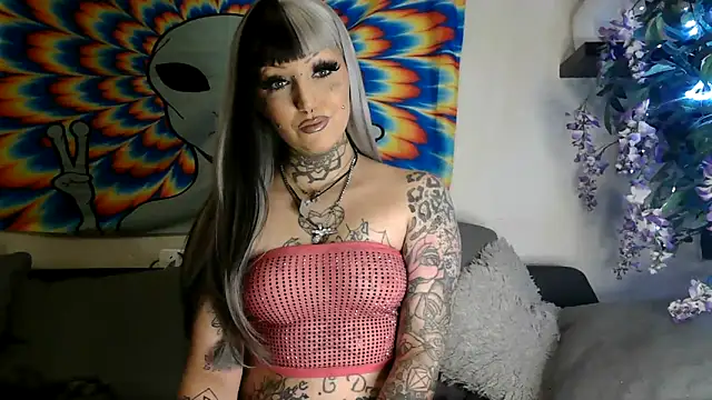 RoxxyInk online show from January 9, 10:31 pm